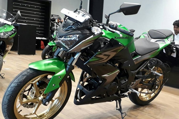 moto 250cc kawasaki